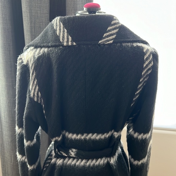 Johnston & Murphy Shawl Collar Tie Front Wool Blend Coat - Picture 7 of 12